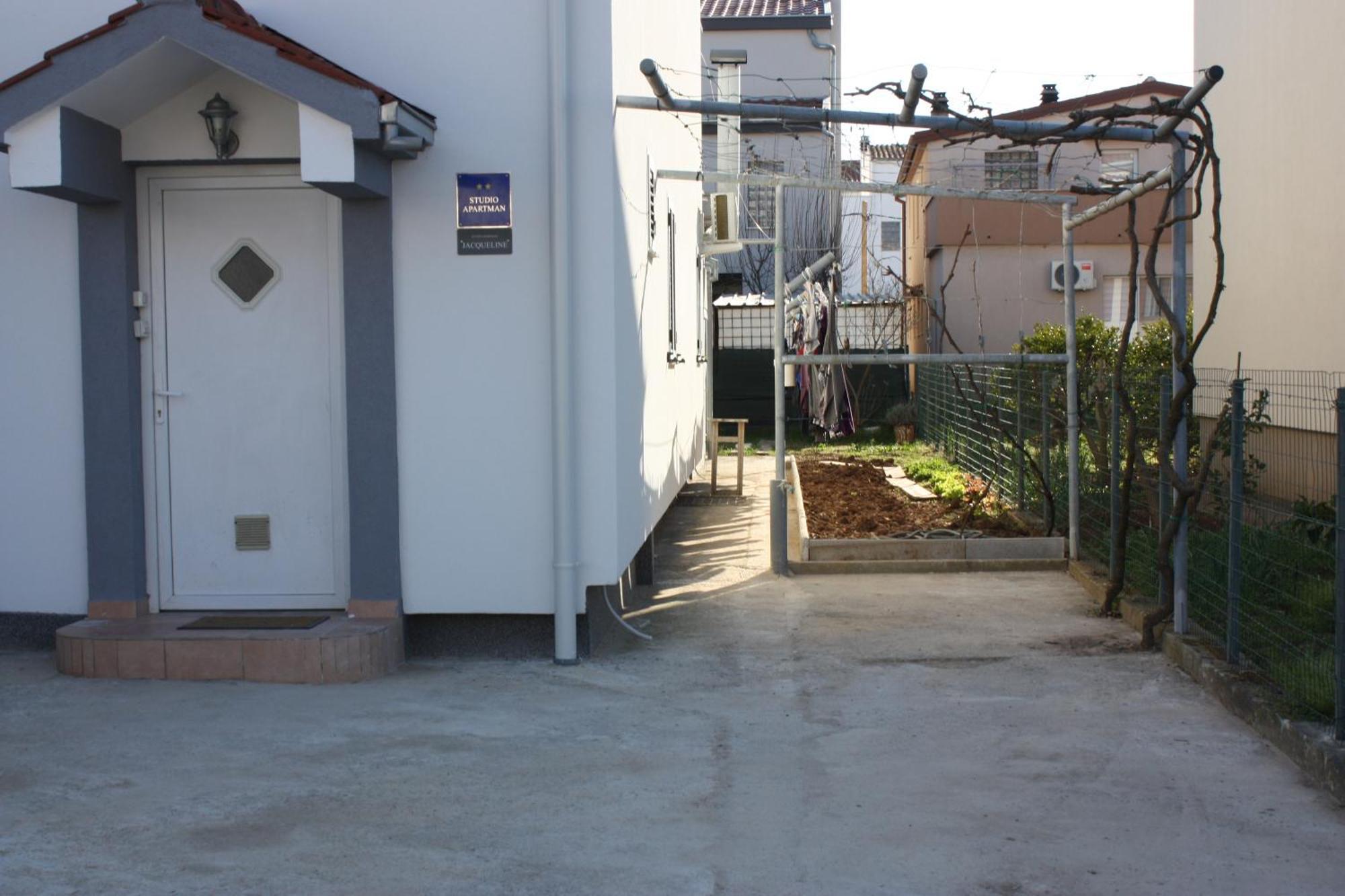 Studio Apartman Jacqueline Zadar Exterior foto